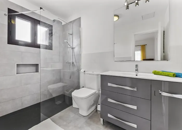 Vila Nico By Escapehome Puerto del Carmen (Lanzarote)