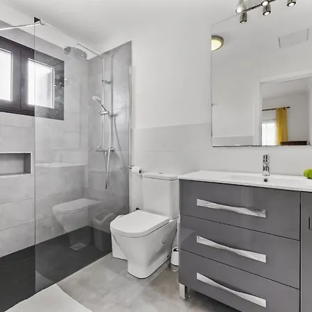 Villa Nico By Escapehome Puerto del Carmen (Lanzarote)